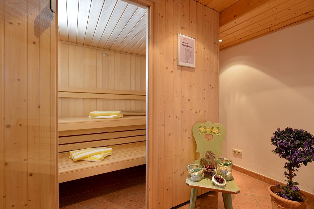 Hotel Theresia Garni Sankt Johann in Tirol Luaran gambar