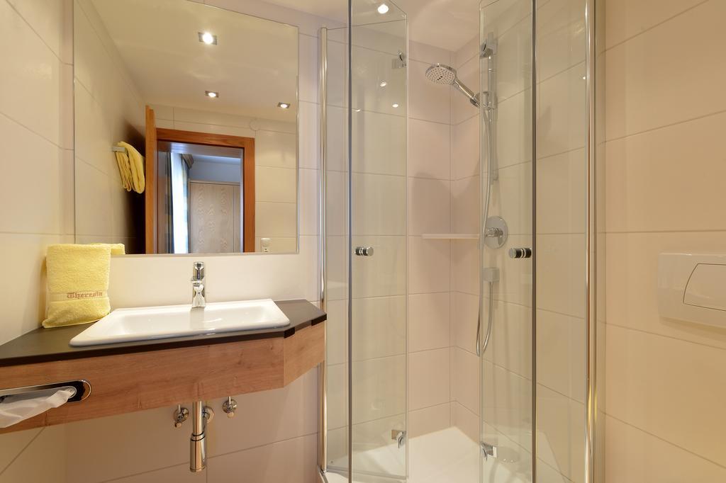 Hotel Theresia Garni Sankt Johann in Tirol Bilik gambar