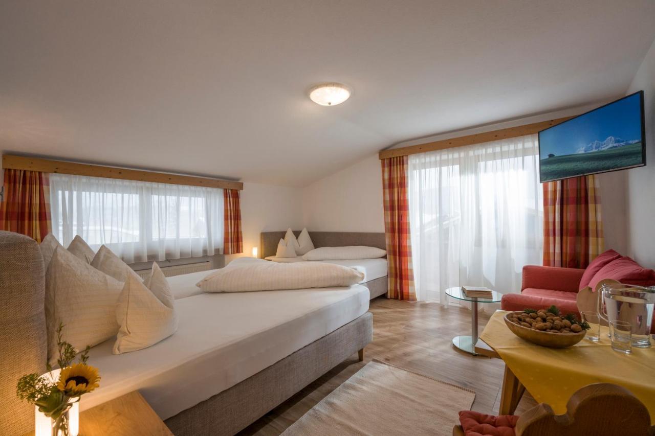 Hotel Theresia Garni Sankt Johann in Tirol Luaran gambar